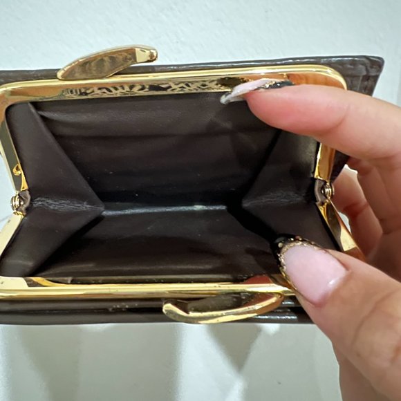 Burberry Nova Check Monogram Kiss Lock Wallet - Picture 4 of 10